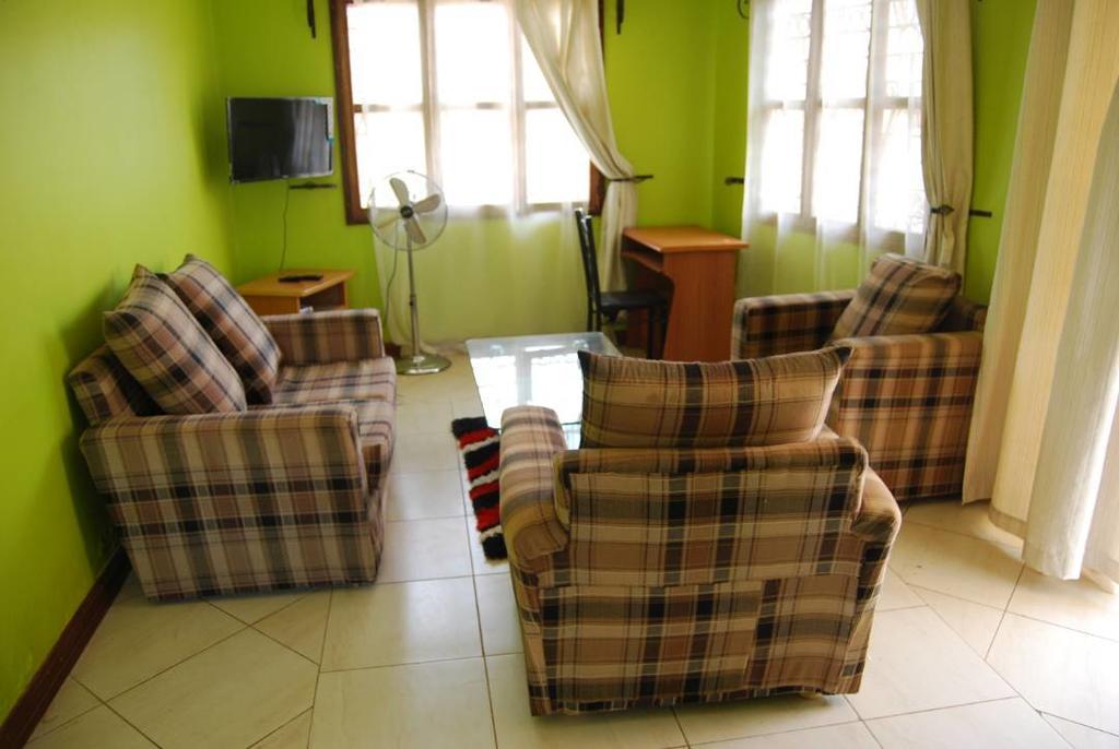 Prestige Resort Cottages Entebbe Esterno foto
